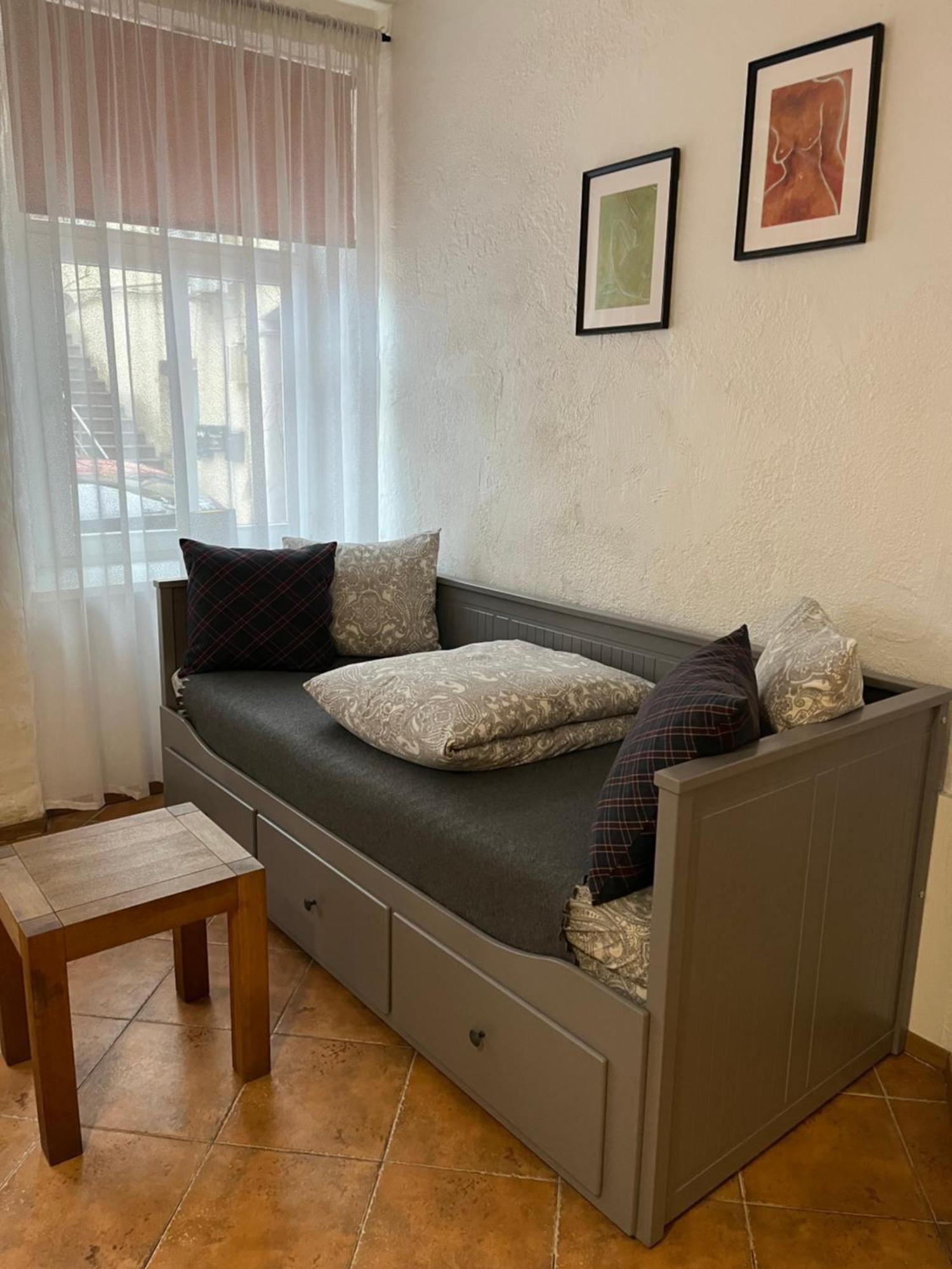 Old Studio Apartment Vilnius Exterior foto
